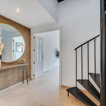 Vacation I Terrazas De Banus, Romantic, Jacuzzi, Pet-friendly, Cosy Duplex Penthouse, 2min Walk To Marina Lejlighed *