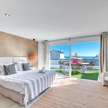 Vacation I Terrazas De Banus, Romantic, Jacuzzi, Pet-friendly, Cosy Duplex Penthouse, 2min Walk To Marina