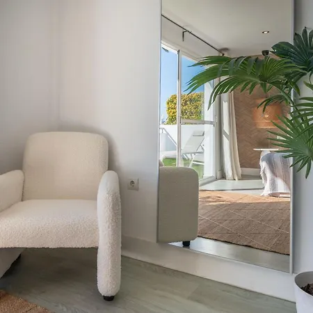 Vacation I Terrazas De Banus, Romantic, Jacuzzi, Pet-friendly, Cosy Duplex Penthouse, 2min Walk To Marina Lejlighed *