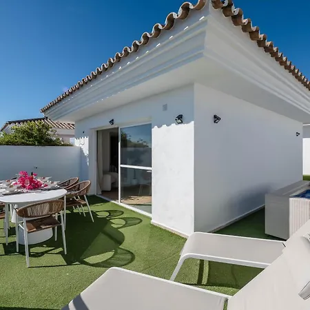 Lejlighed Vacation I Terrazas De Banus, Romantic, Jacuzzi, Pet-friendly, Cosy Duplex Penthouse, 2min Walk To Marina *