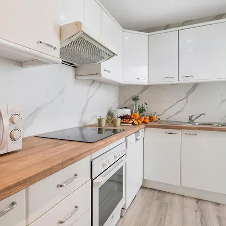 Lejlighed Vacation I Terrazas De Banus, Romantic, Jacuzzi, Pet-friendly, Cosy Duplex Penthouse, 2min Walk To Marina *
