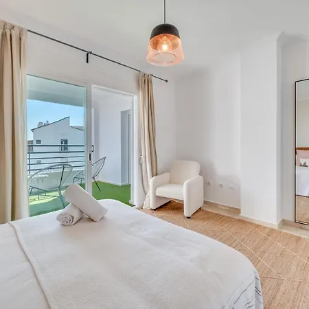 Vacation I Terrazas De Banus, Romantic, Jacuzzi, Pet-friendly, Cosy Duplex Penthouse, 2min Walk To Marina