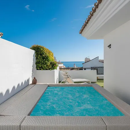 Vacation I Terrazas De Banus, Romantic, Jacuzzi, Pet-friendly, Cosy Duplex Penthouse, 2min Walk To Marina Apartment