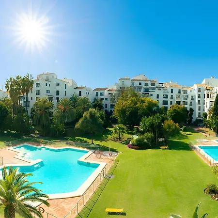 Vacation I Terrazas De Banus, Romantic, Jacuzzi, Pet-friendly, Cosy Duplex Penthouse, 2min Walk To Marina * Marbella